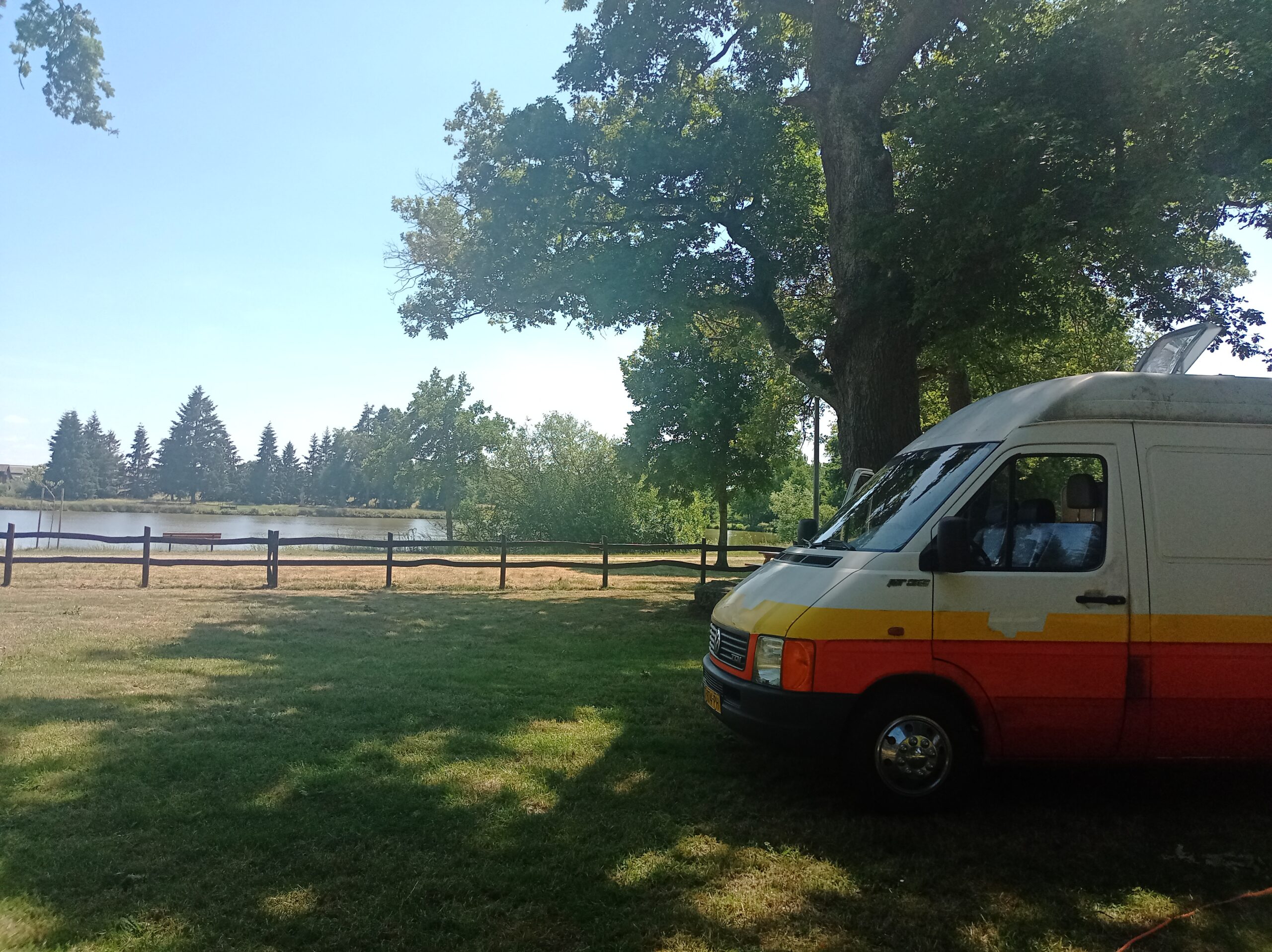 Van Lormes via Moulins/Avermes naar Dornes